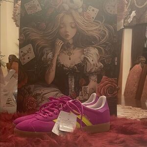 #5Adidas Gazelle Women's vibrant Fuchsia and Lime Sneakers sz 9 NWT